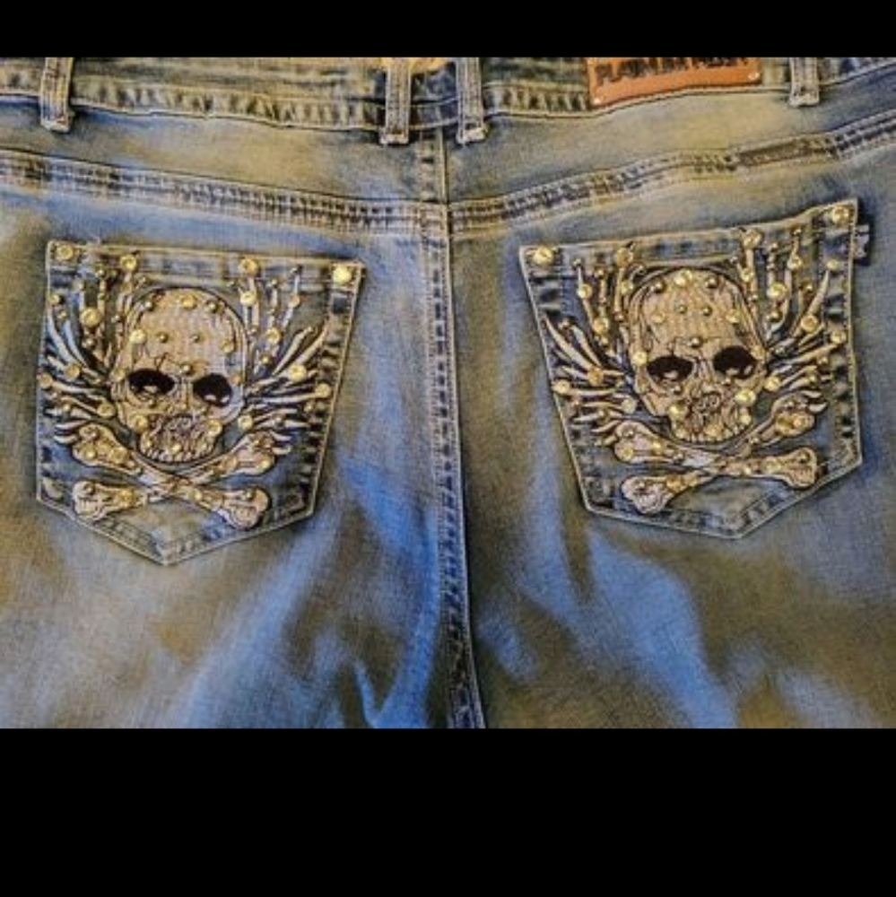 Size 17 Platinum Plush Jeans 31.5 Inseam Bootcut